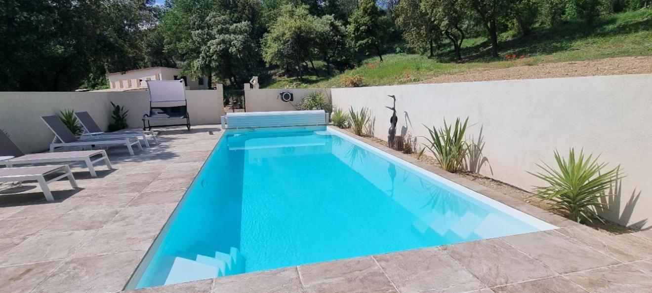 Les Bois De Zola Entre Provence Et Luberon Aparthotel Saint-Esteve-Janson Стая снимка