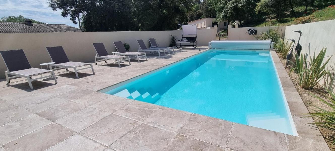 Les Bois De Zola Entre Provence Et Luberon Aparthotel Saint-Esteve-Janson Стая снимка