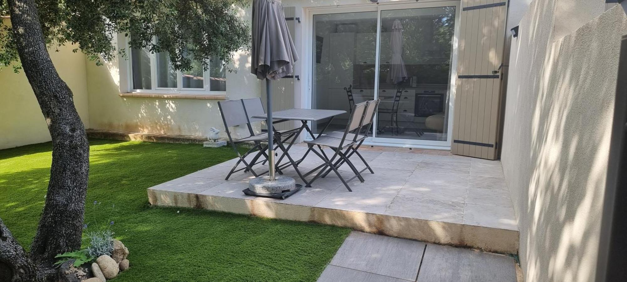 Les Bois De Zola Entre Provence Et Luberon Aparthotel Saint-Esteve-Janson Екстериор снимка